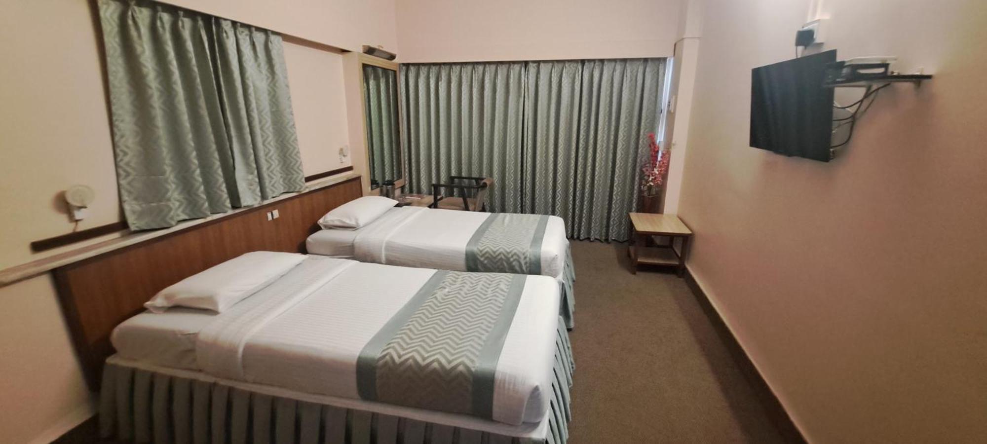 Hotel Swaroop Pune Exterior photo